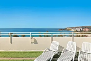 Bright 1 Bedroom unit in the heart of Manly - Image 2