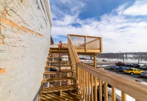 Studio Apartment w/ Beautiful View! - Image 5