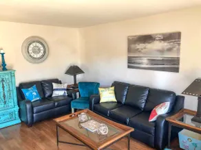 Family Friendly Beach Cottage Near Dunes sleeps 8 - Image 2