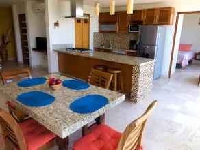 Side Sea View, 2 Bedrooms, Parking - Image 3