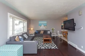 Executive West Side 4 BR/2 Bth Home. Near Downtown - Image 2