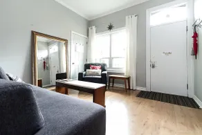 Private 2 Bedroom Suite in the Heart of Hamilton - Image 4
