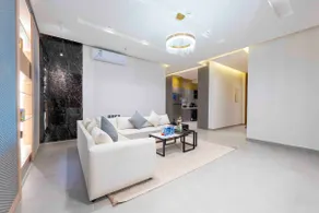 Spacious Al Wadi Home with Free Parking - Image 2