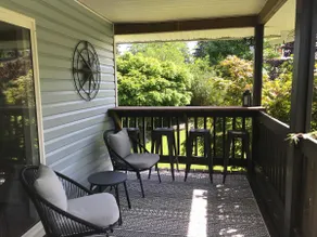 Cozy 2-bedroom House in Coal Harbour - Image 4
