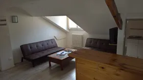 Large 4 bedroom near sanctuaries - Image 4