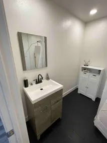 Beautiful spacious 2 bedroom guest home - Image 5
