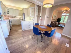 Cozy Sunny Main Floor Guest Suite Near RBG - Image 3