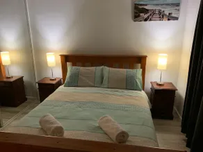 Central Location Spacious 2BR - Walk to Beach&Mall - Image 3