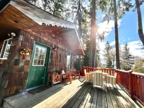 Charlie's Cozy Cabin & Owl Grove Venue - Image 5