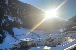 Luxus Pine Apartment with SPA + Pool close Ischgl - Image 4