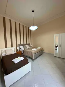 Top Entire Apartment 90M2 Super Bright Center - Image 2