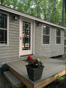 Quaint cabin in the woods on Sebasticook Lake - Image 4