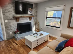 Cottage walking distance to Lake Geneva! - Image 2