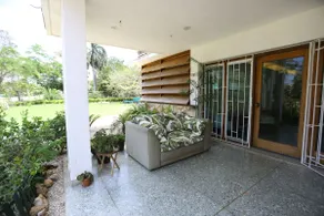 Charming Beach House at Tarara - Image 4