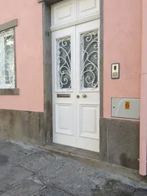 Cosy Ground Floor Historic Center - Image 2