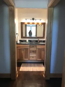 Beach House in Leavenworth Has River Beach Access - Image 5