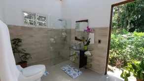 Fully equipped studio steps away from beaches - Image 3