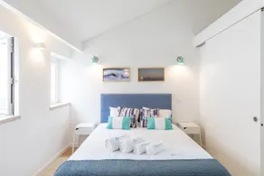 Bright Loft in the Village Center - Image 3