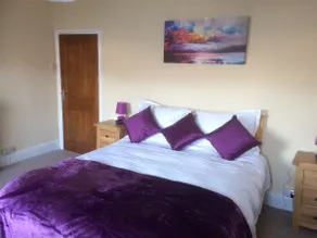 Cobblers Flat is located in the town centre - Image 4