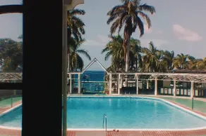 👉Cozy+Modern Beach apt w/Pool&Bar-WFH Montego Bay - Image 4