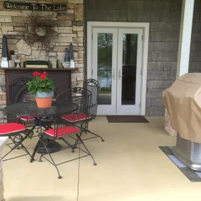 Country Charm Luxury Waterfront Apartment w/ Dock - Image 4