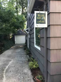 Elegant SE Portland/Reed College BLUE MOON SUITE - Image 3