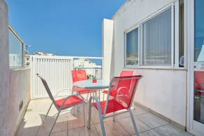 HV12 - Sea Front Penthouse - Image 3