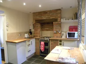Cosy 1-Bedroom Cottage Retreat in Oxfordshire - Image 3