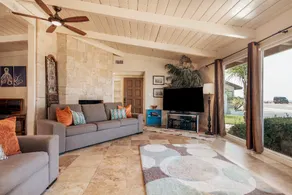 VILLA MAR VISTA-Spacious Oceanfront Home with Pool - Image 5