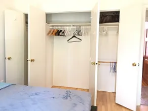 Unique 2-bedroom property in Canton - Image 5