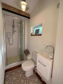 Take time to enjoy our romantic 1 bed appartment - Image 5