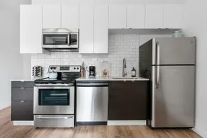 Stroll to Restaurants New Laurelhurst Loft - Image 4