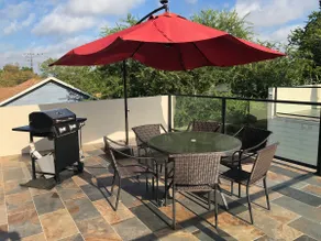 Comfy Alamodome home with rooftop terrace - Image 4