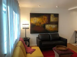 Sunny 1-Bedroom in the Heart of Elmwood - Image 2
