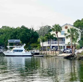 The Borough Riverside Retreat - Image 5
