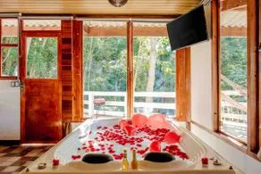Relaxing cottage with a Jacuzzi, perfect for couples and pets - Image 2