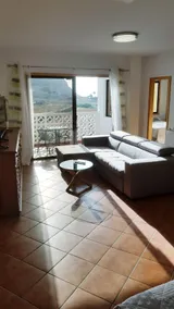 Spacious and quiet apartment with a view - Image 5