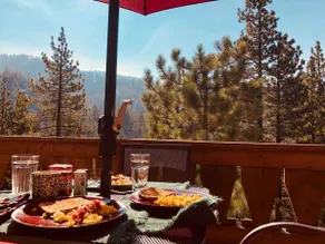 Lake Tahoe *5-Star* Retreat with Hot Tub & Sauna - Image 5
