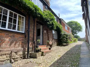 Oak House - Image 4