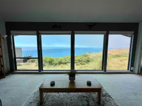 Jean’s Retreat: Ocean Views and Wildlife Wonders - Image 4