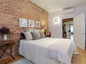Entire Upper Fells Point 3 Bedroom Beauty! - Image 4