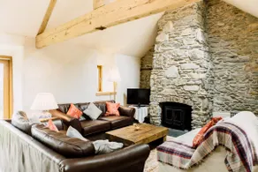 Barn conversion with stunning views over Bala lake - Image 5