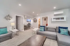 Modern comfort,private entry, 1 bdrm, kitchen, DIA - Image 2