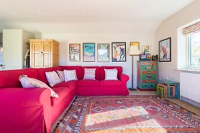 Charming Cottage surrounded by Idyllic garden in peaceful location in central Charlbury - Image 4