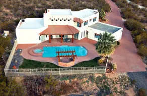 Private Pool, Sleeps 18, Near Zions & Sand Hollow - Image 3
