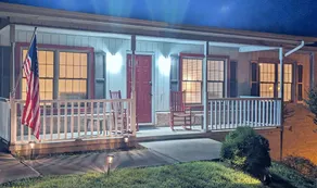 Little House on the Parkway - Image 3