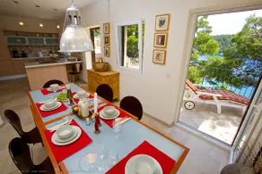 Beach Front Villa, Garden, Quiet Bay, Boat Mooring - Image 5