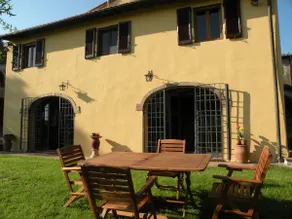Chiantihouse with garden - Image 2