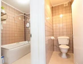 Very close to Goodrington beach! Pet friendly - Image 4