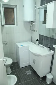 Apartment Ivy - Image 5